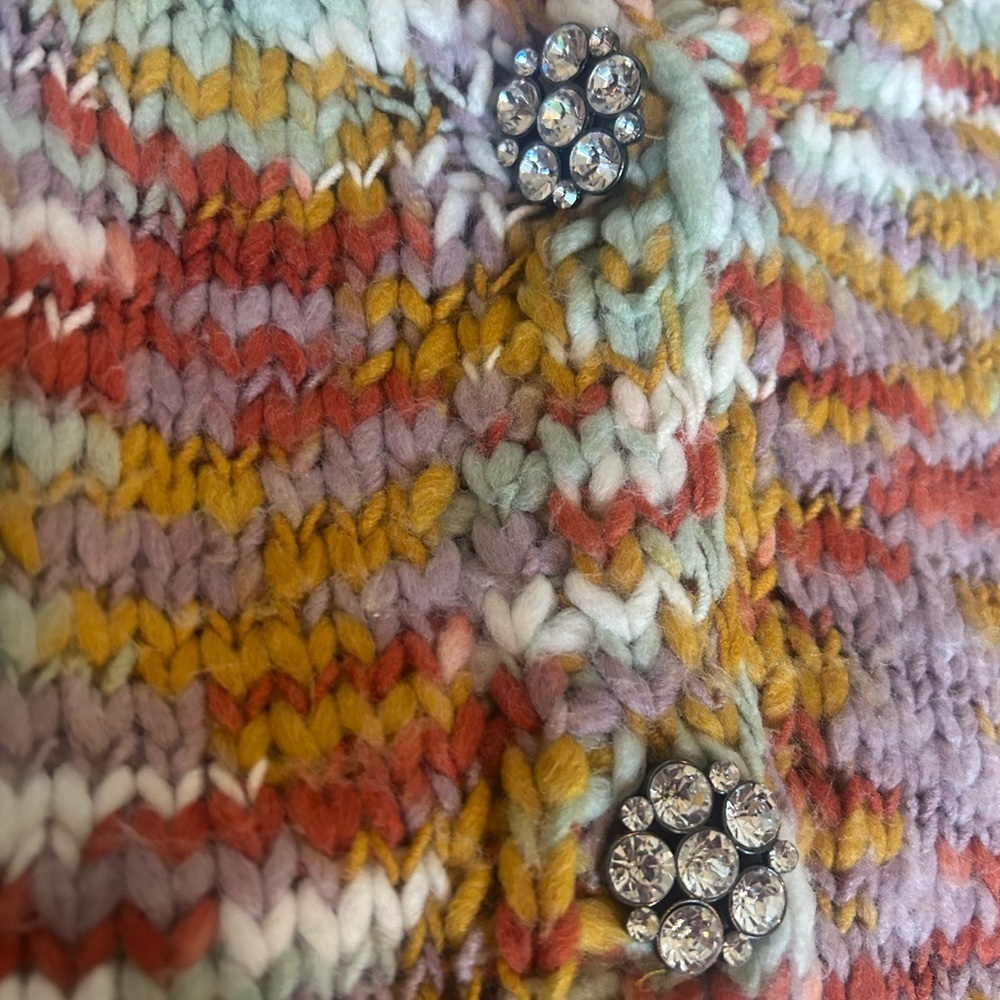 WILD FABLE Rainbow Cropped Knit Cardigan With Rhinestone Flower Buttons - Picture 4 of 10